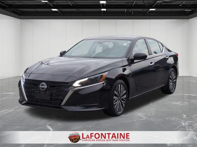 Used 2024 Nissan Altima 2.5 SV w/ SV Premium Package