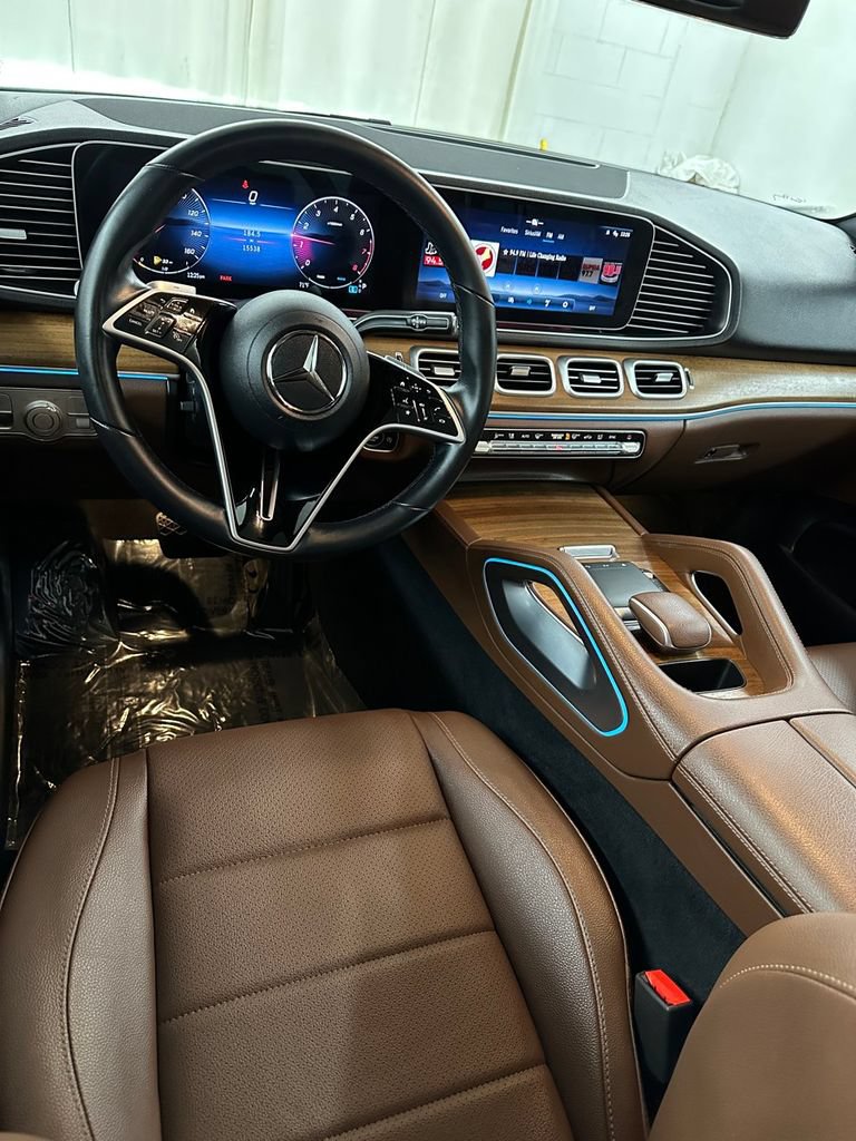 Used 2025 Mercedes-Benz GLE 350 4MATIC image 24
