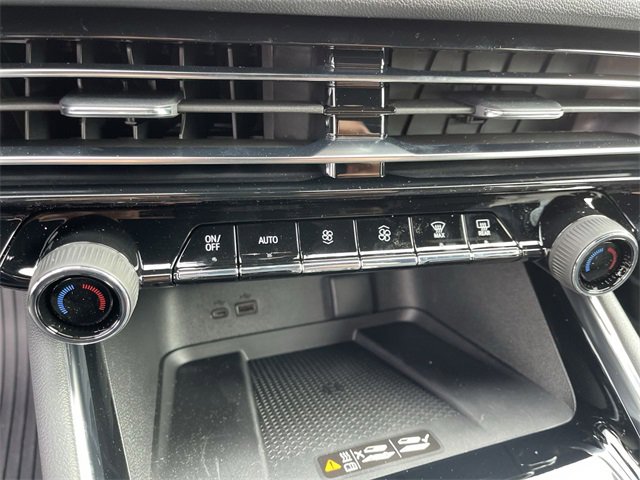 New 2026 Chevrolet Traverse Z71 w/ Driver Confidence Package image 19