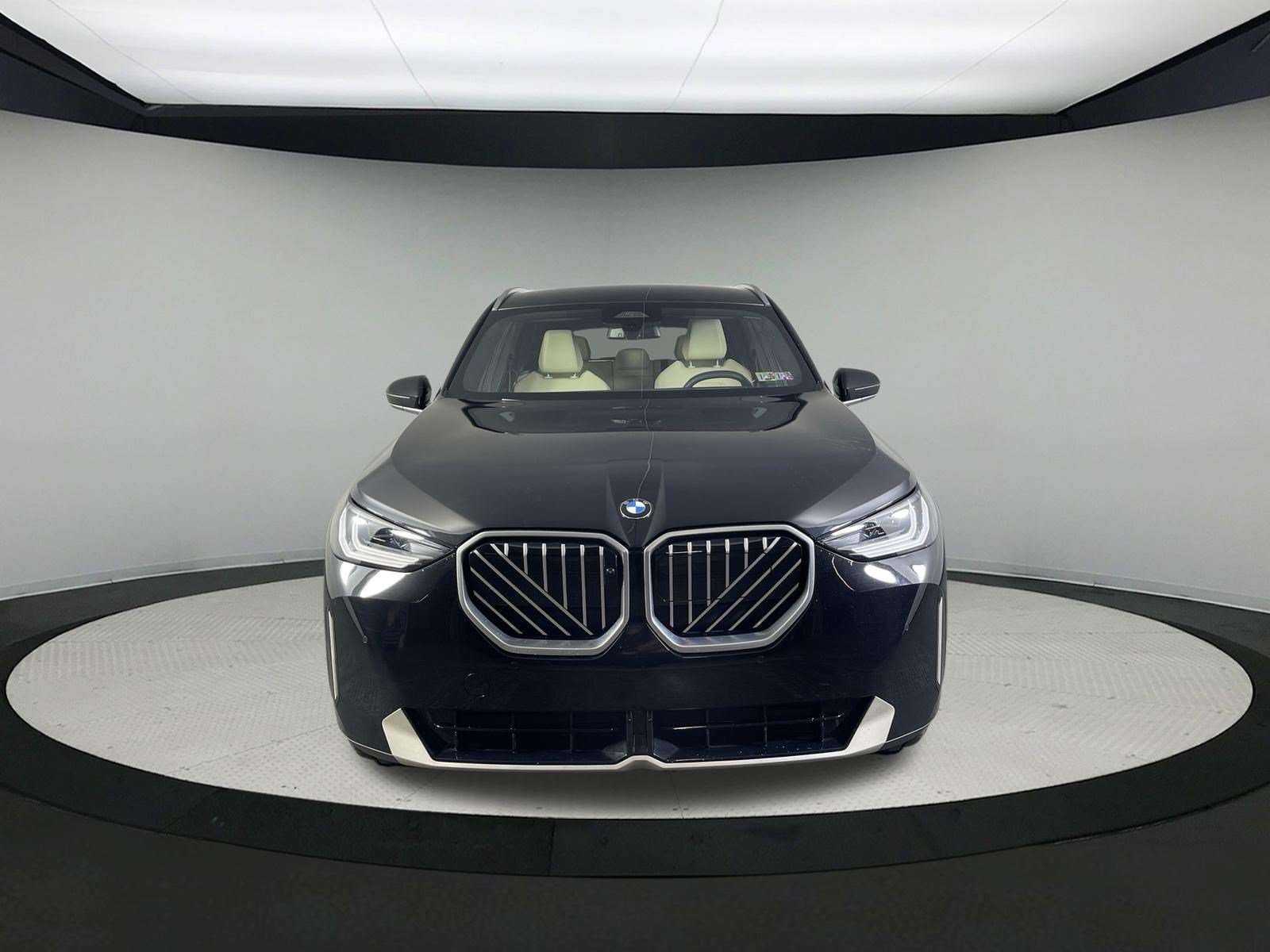 Certified 2025 BMW X3 xDrive30i w/ Premium Package AWD/4WD image 2