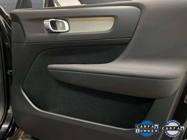 Used 2025 Volvo XC40 B5 Plus image 80