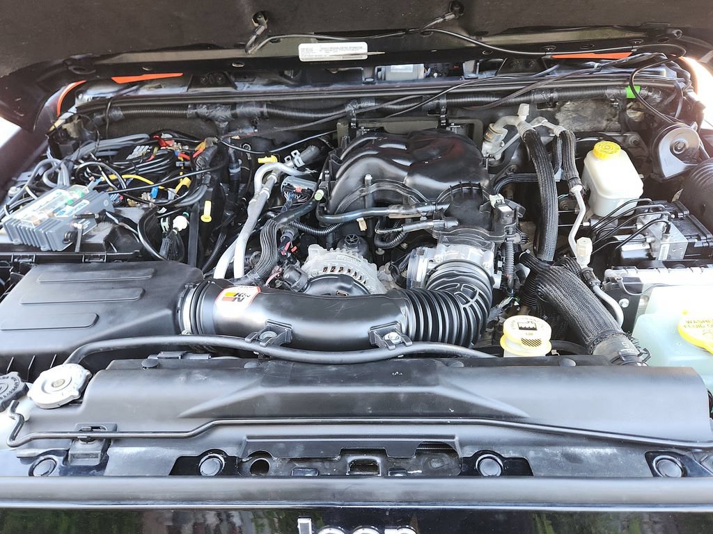 Used 2017 Jeep Wrangler Rubicon AWD/4WD image 15