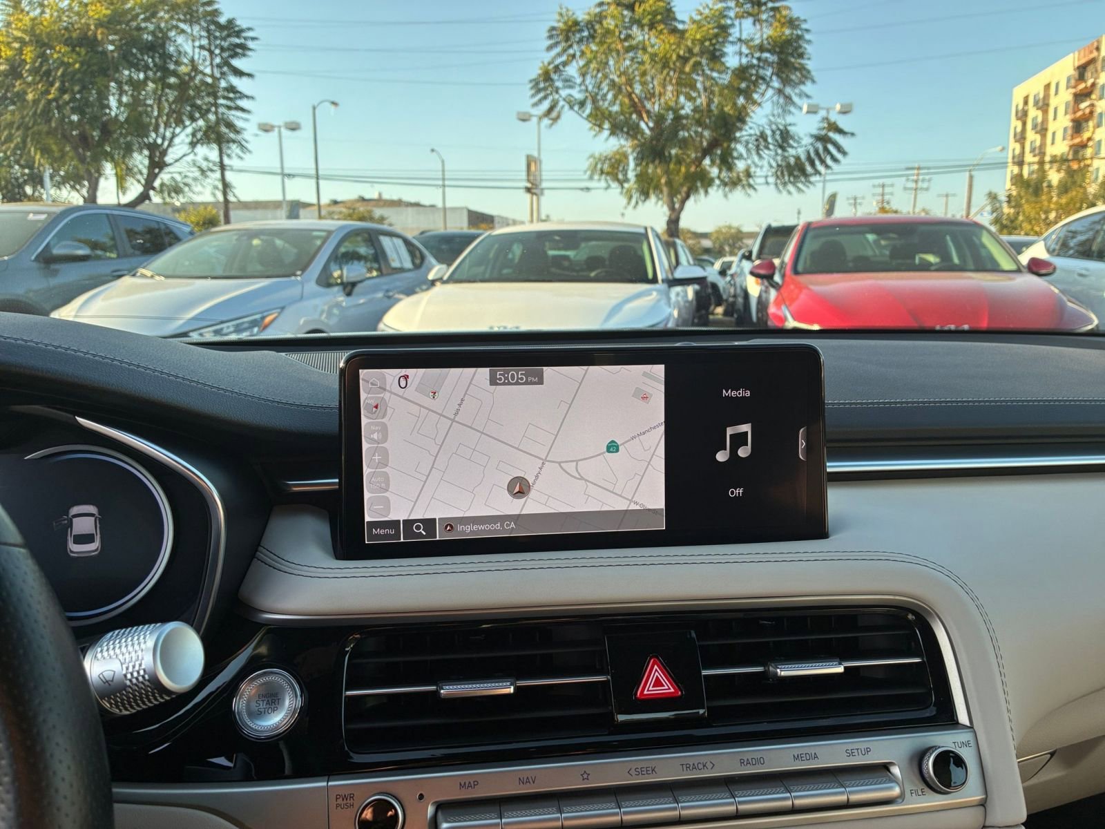 Used 2025 Genesis G70 2.5T image 20