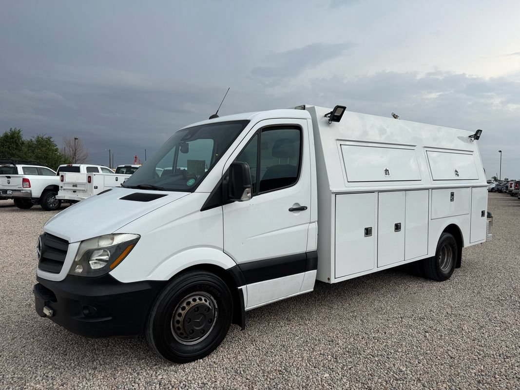 Used 2017 Mercedes-Benz Sprinter 3500 w/ Suspension Package II image 4