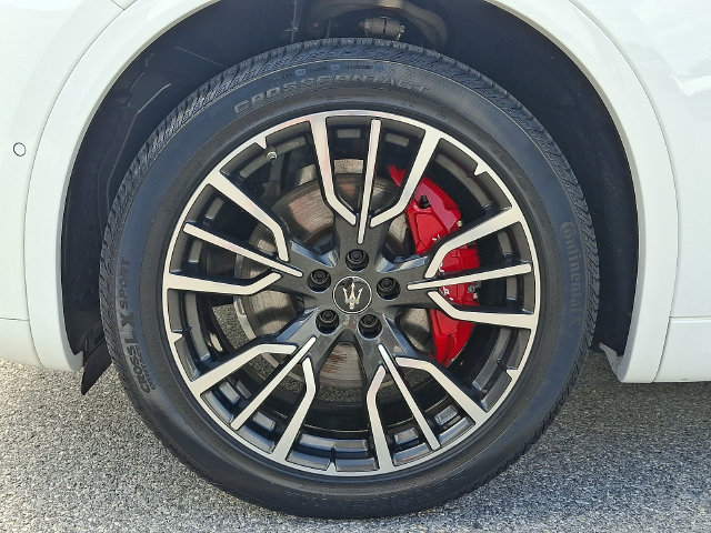 Certified 2024 Maserati Grecale Modena AWD/4WD image 16