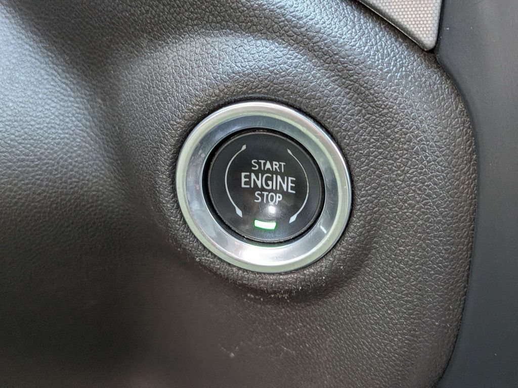 Used 2019 GMC Sierra 1500 SLT w/ SLT Premium Plus Package AWD/4WD image 29