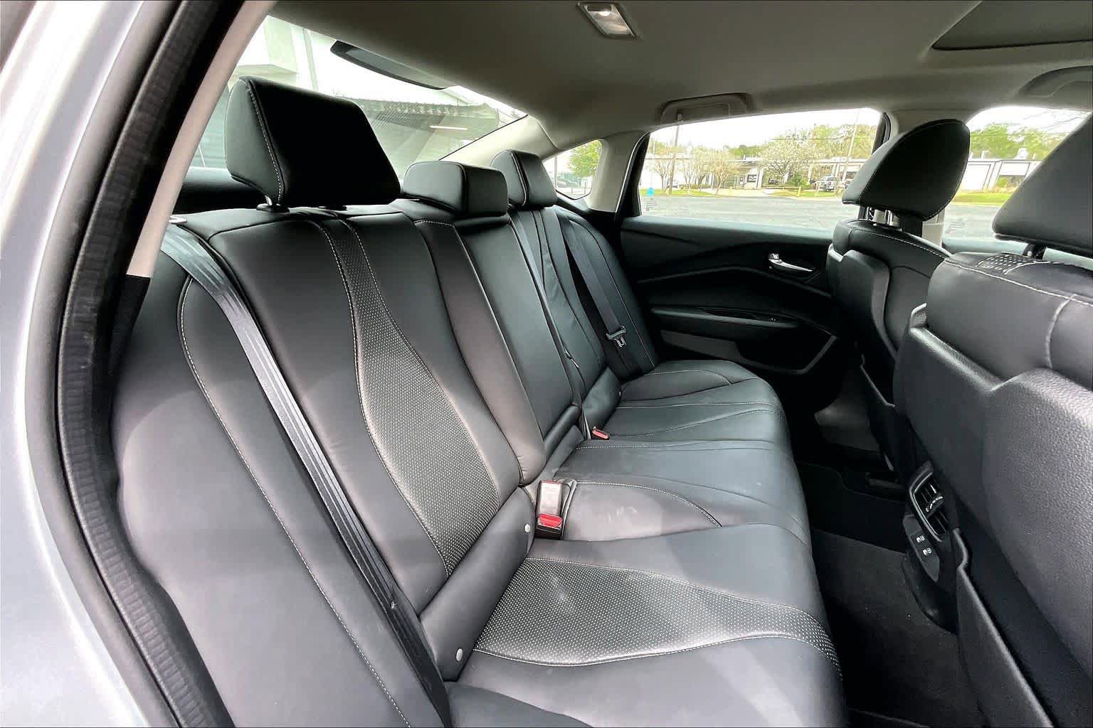 Used 2024 Acura TLX w/ Technology Package image 21