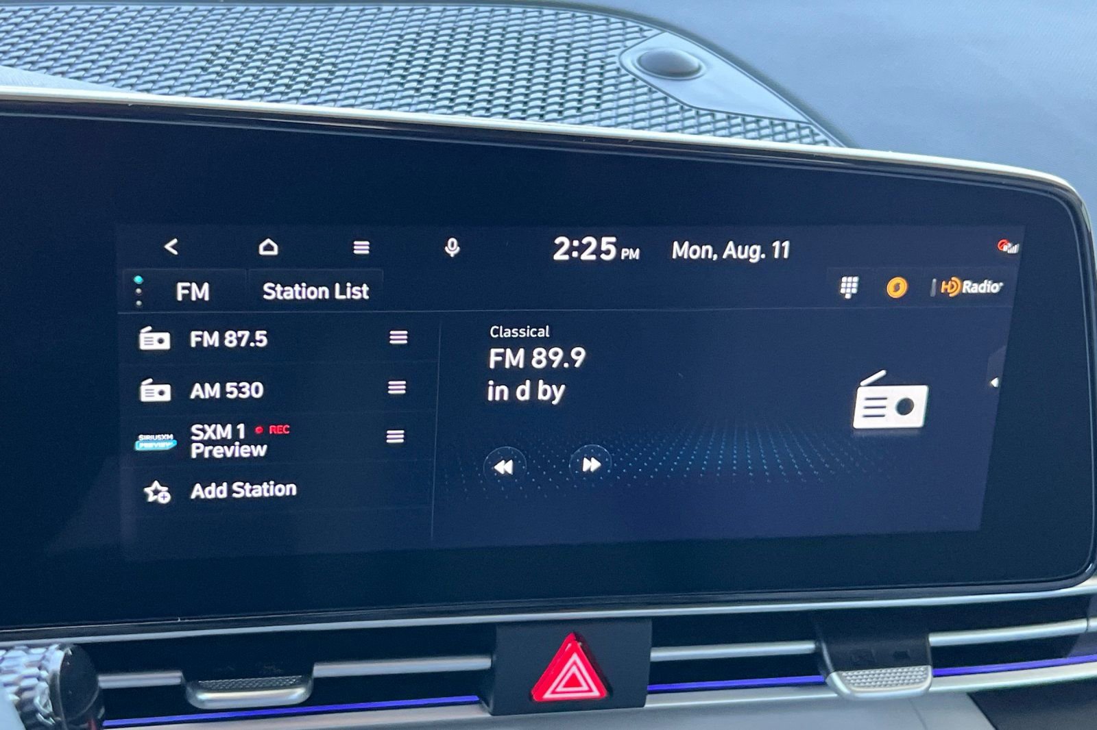 New 2025 Hyundai Elantra Limited image 15