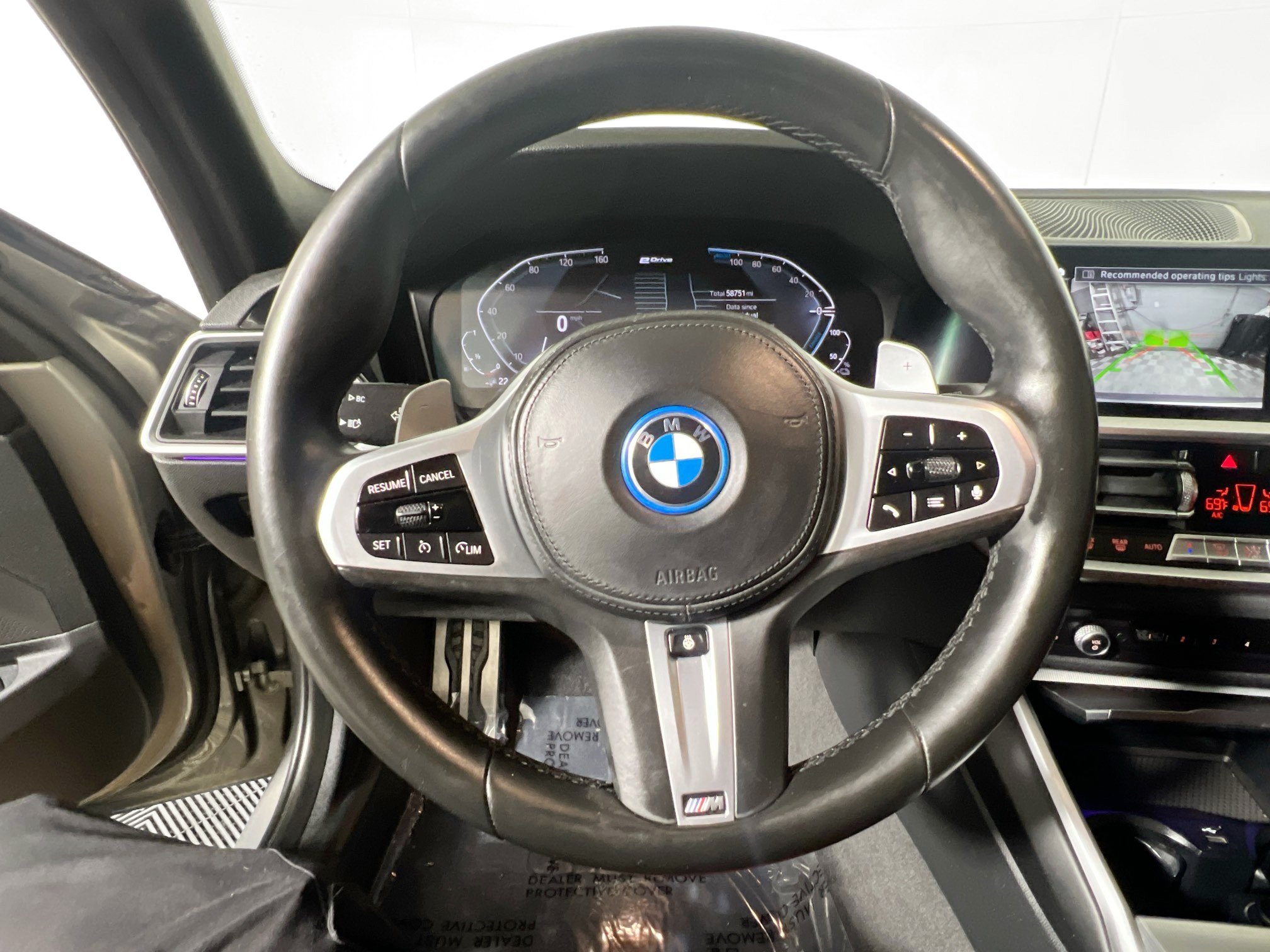 Used 2022 BMW 330e w/ M Sport Package RWD image 18