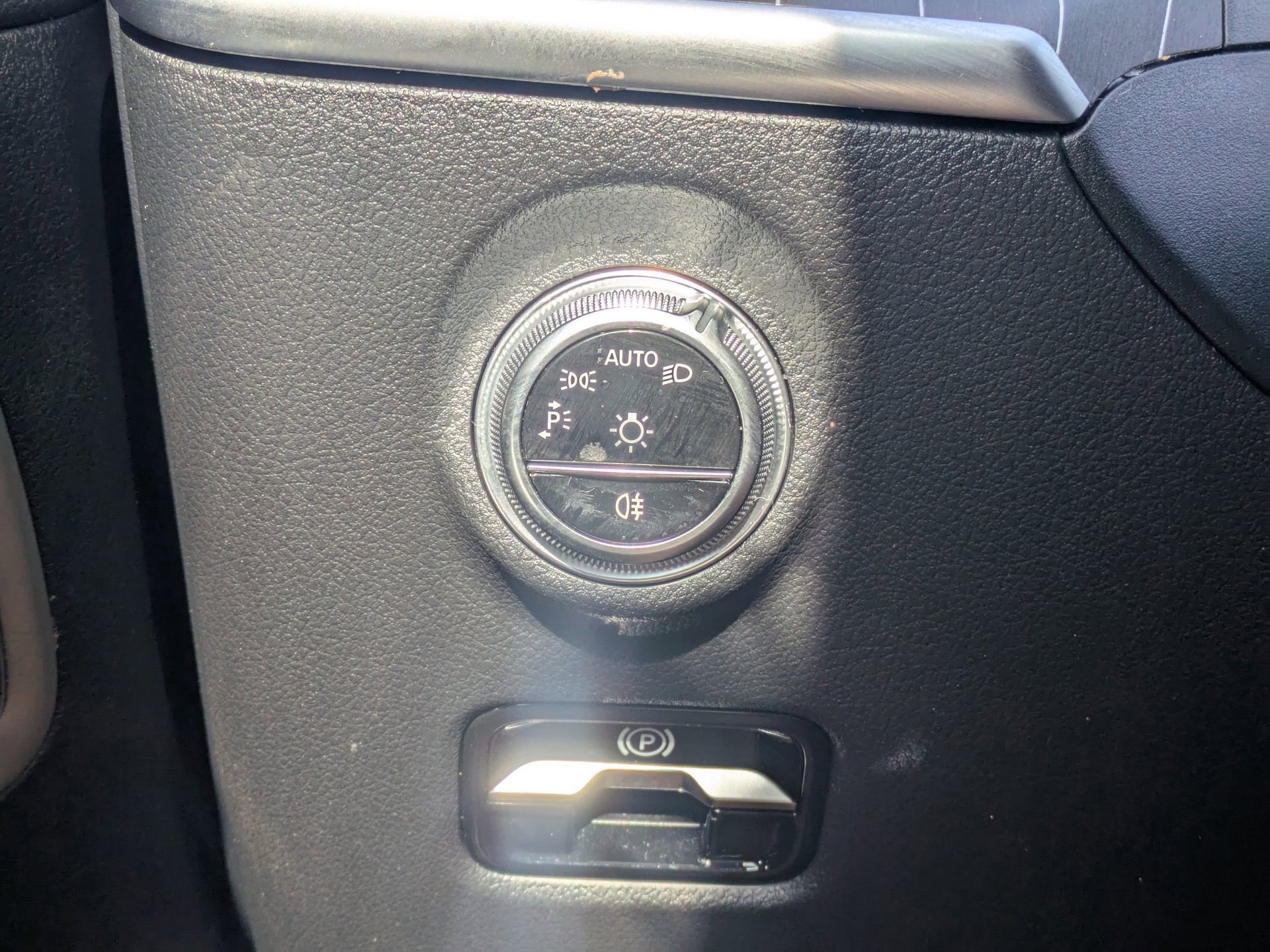 Used 2024 Mercedes-Benz C 300 Sedan image 24