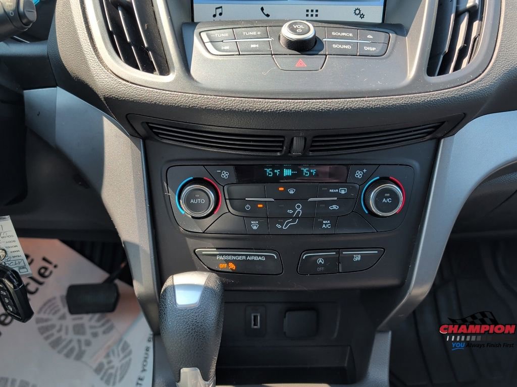 Used 2017 Ford Escape SE w/ Equipment Group 201A image 20