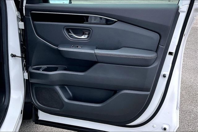 Used 2025 Honda Pilot EX-L image 27