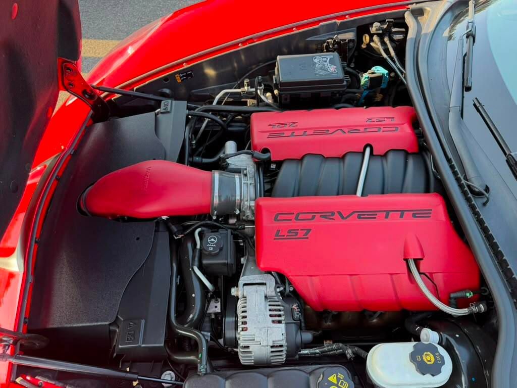 Used 2013 Chevrolet Corvette Z06 RWD image 17