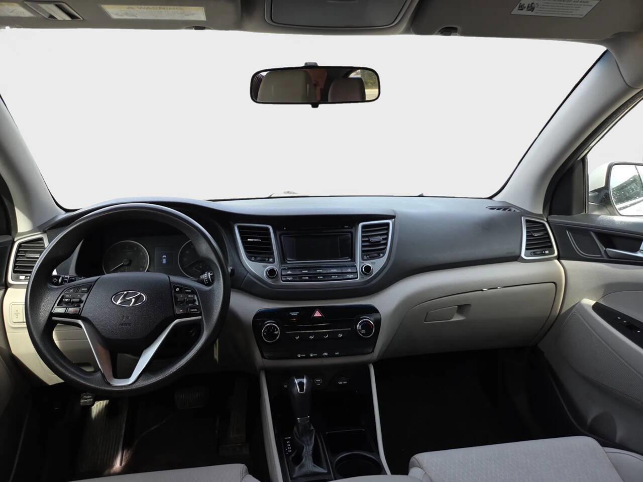 Used 2017 Hyundai Tucson SE image 11
