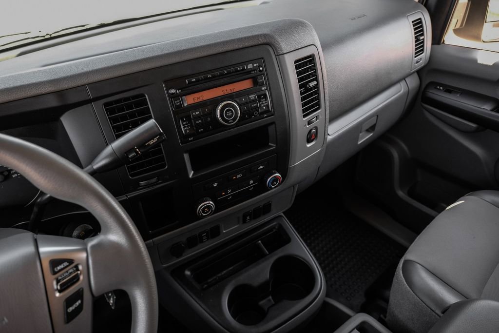 Used 2017 Nissan NV 2500 SV image 17