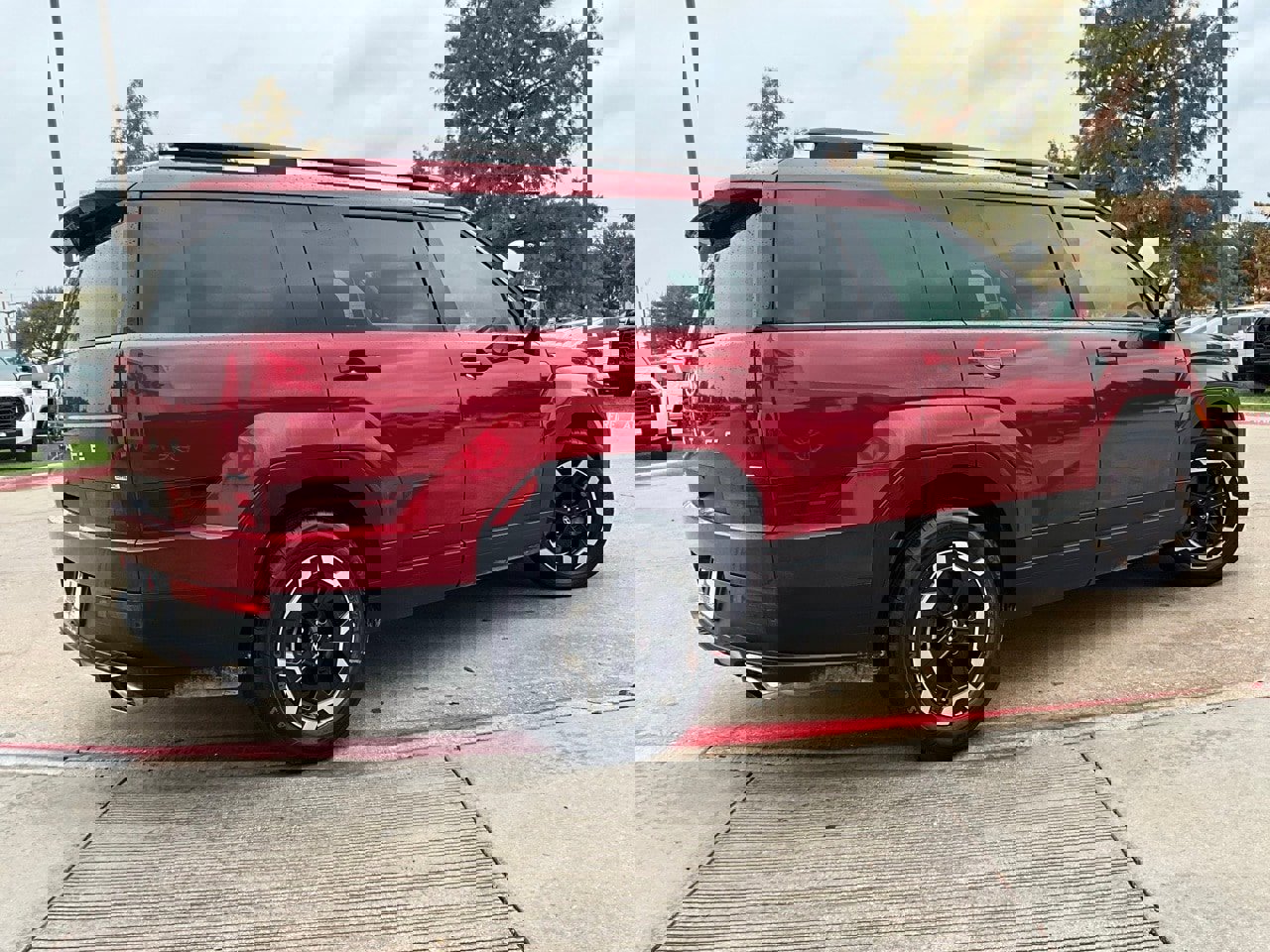 Used 2025 Hyundai Santa Fe SEL image 6