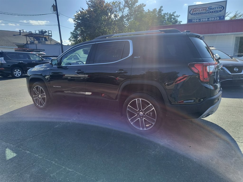 Used 2021 GMC Acadia SLT w/ Preferred Package image 3