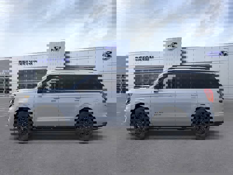 New 2026 Ford Expedition Platinum image 3