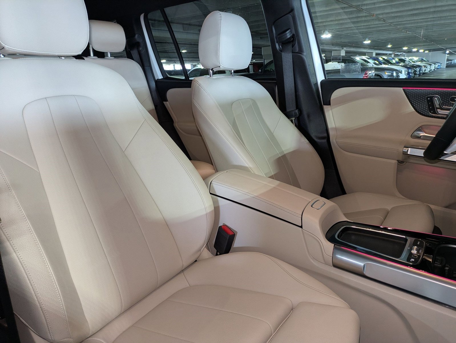 Certified 2025 Mercedes-Benz GLB 250 image 19
