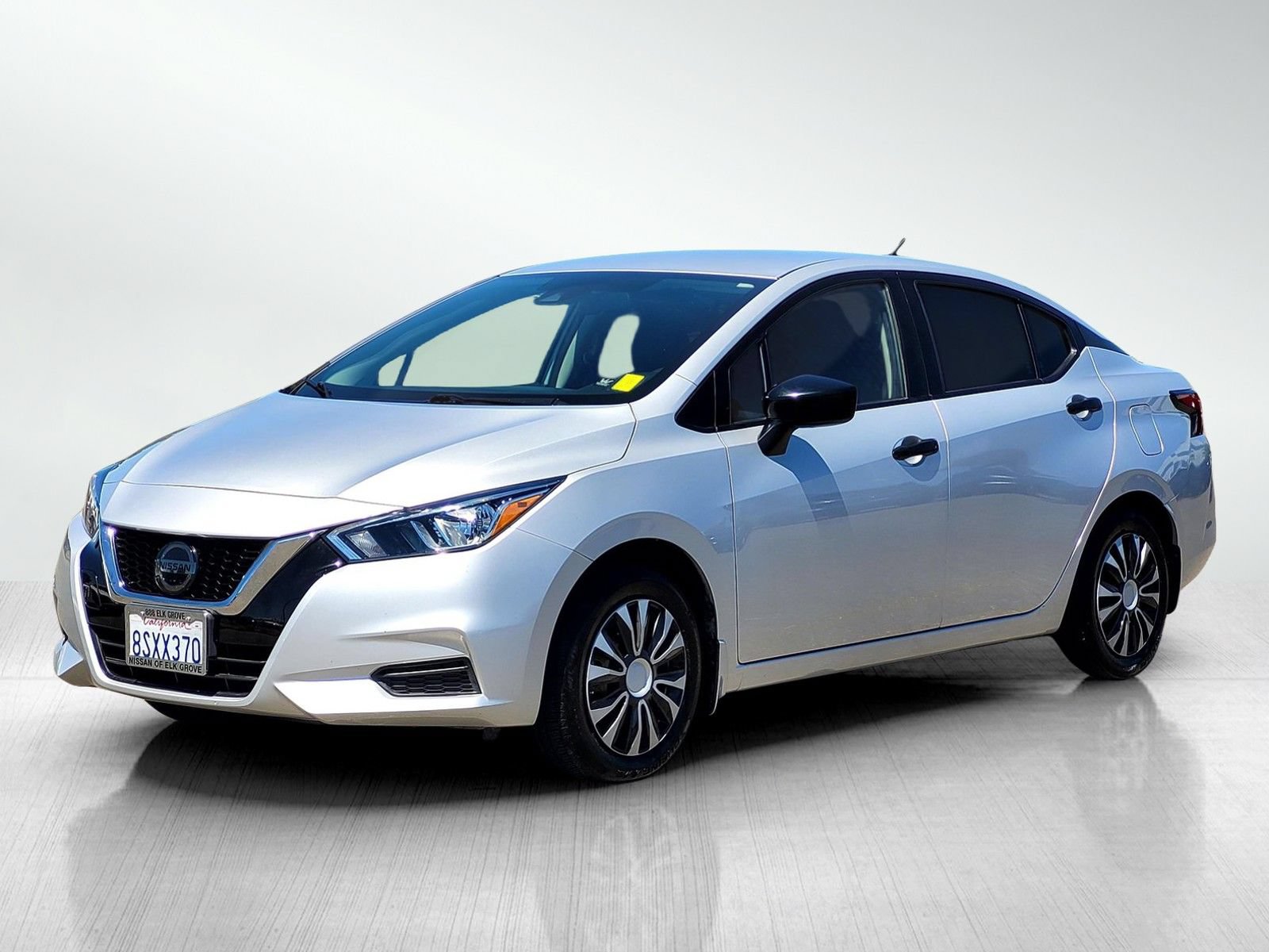 Used 2020 Nissan Versa S FWD image 11