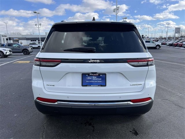 Used 2023 Jeep Grand Cherokee Laredo image 6