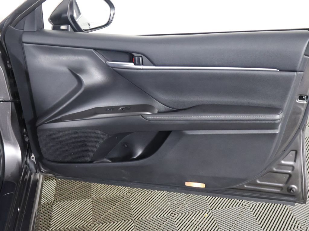 Used 2023 Toyota Camry XSE FWD image 20
