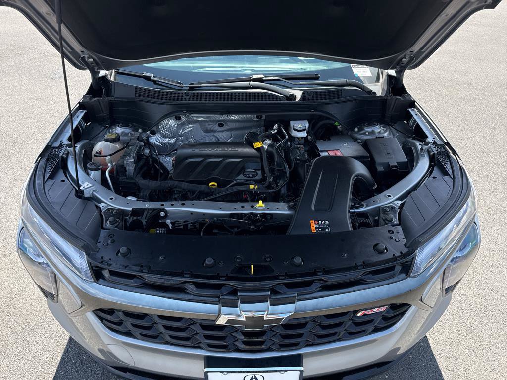 Used 2024 Chevrolet Trax RS w/ Sunroof Package FWD image 28