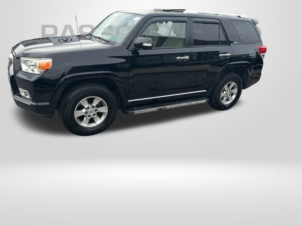Used 2011 Toyota 4Runner SR5 AWD/4WD image 3
