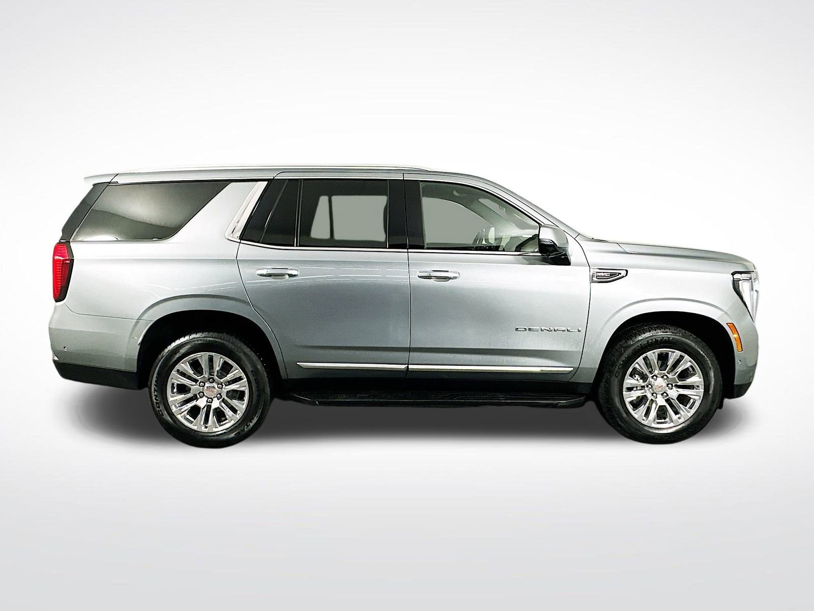 Used 2025 GMC Yukon Denali image 9