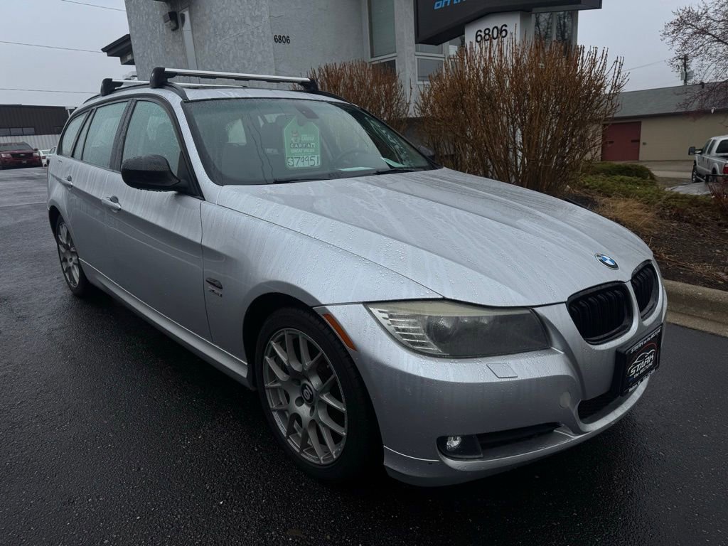 Used 2011 BMW 328i xDrive Wagon image 2