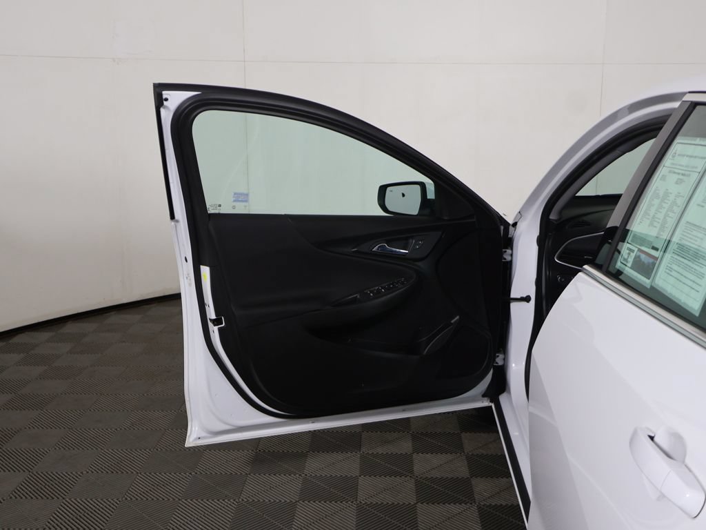 Used 2023 Chevrolet Malibu LS w/ Driver Confidence Package FWD image 16