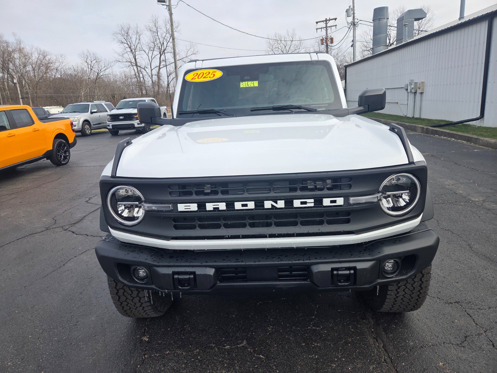 New 2025 Ford Bronco Big Bend w/ Black Diamond Package AWD/4WD image 2