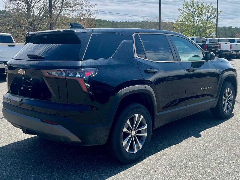 New 2026 Chevrolet Equinox LT w/ Safety and Technology Package AWD/4WD image 7