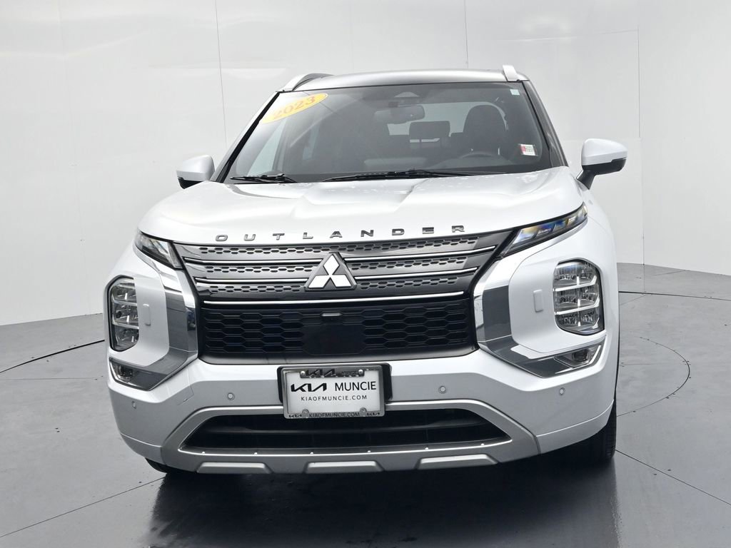 Used 2023 Mitsubishi Outlander SEL 40th Anniversary image 3