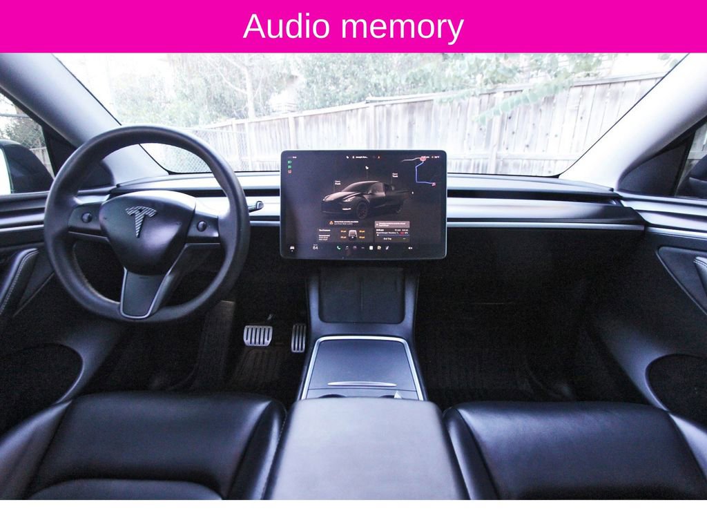 Used 2023 Tesla Model Y Performance image 8