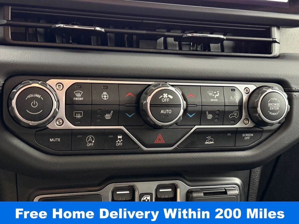 Certified 2024 Jeep Wrangler Sahara image 24