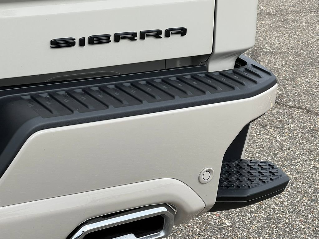 New 2026 GMC Sierra 1500 Denali Ultimate w/ LPO, Black Badging Package AWD/4WD image 12