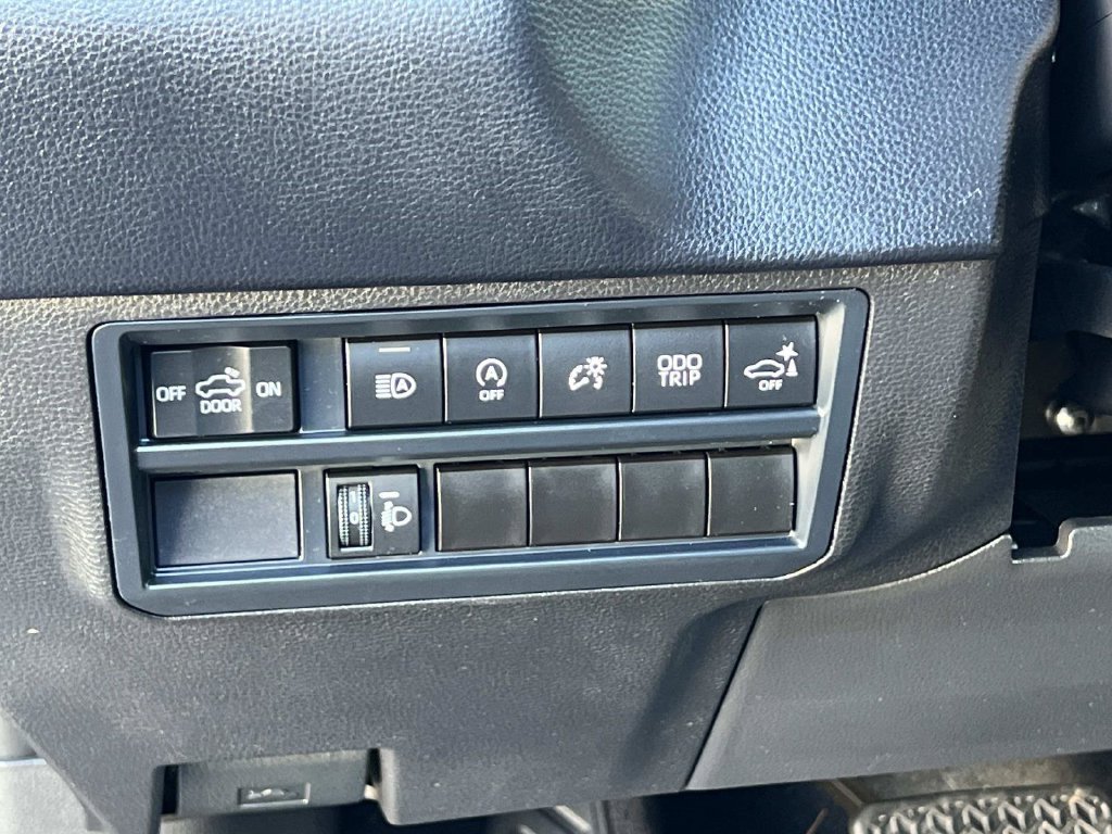 Used 2025 Toyota Tundra SR5 w/ SR5 Convenience Package AWD/4WD image 25