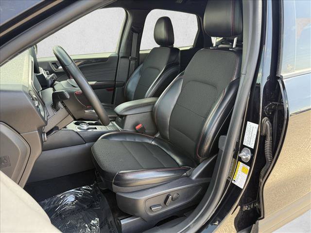 Used 2025 Ford Escape ST-Line AWD/4WD image 11