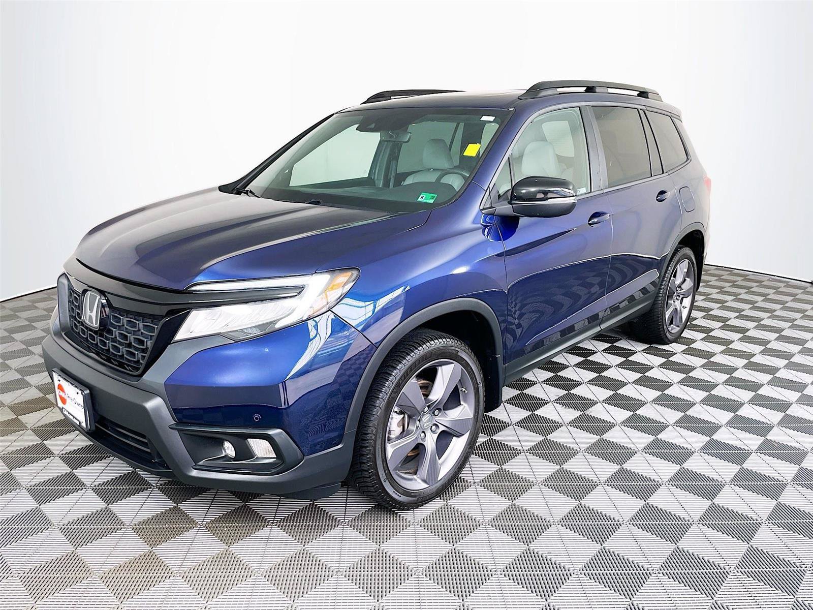 Certified 2021 Honda Passport Touring image 3