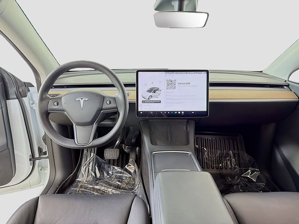 Used 2021 Tesla Model Y Long Range image 35