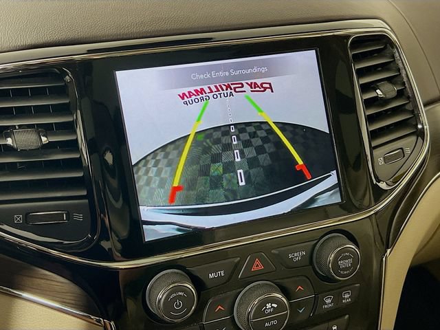 Used 2021 Jeep Grand Cherokee Overland AWD/4WD image 19