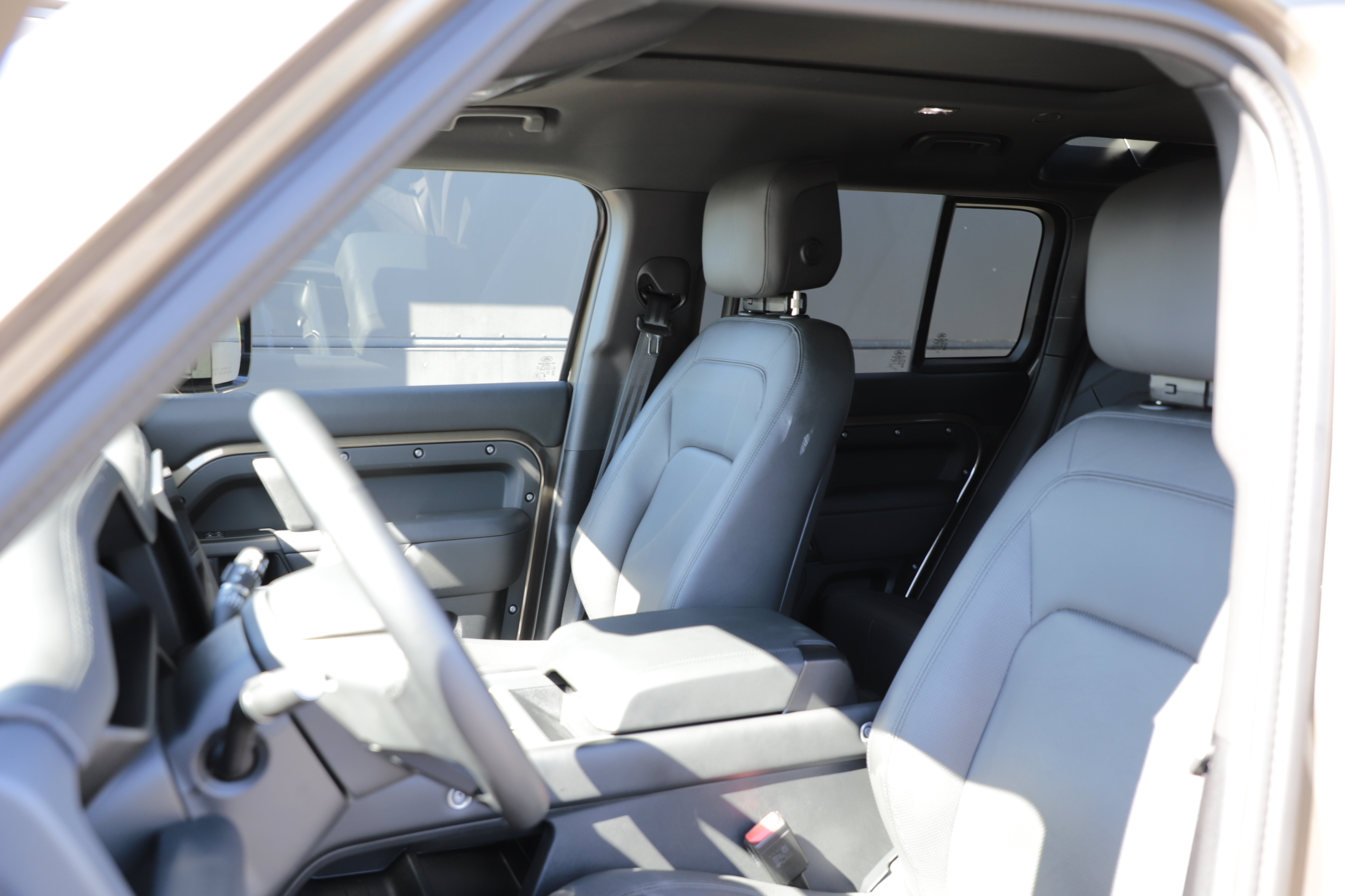 Certified 2025 Land Rover Defender 110 S AWD/4WD image 17