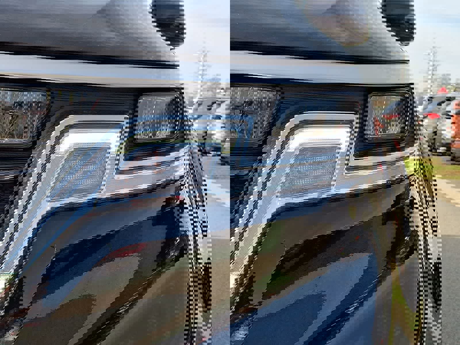 Used 2022 Kia Carnival LX image 10