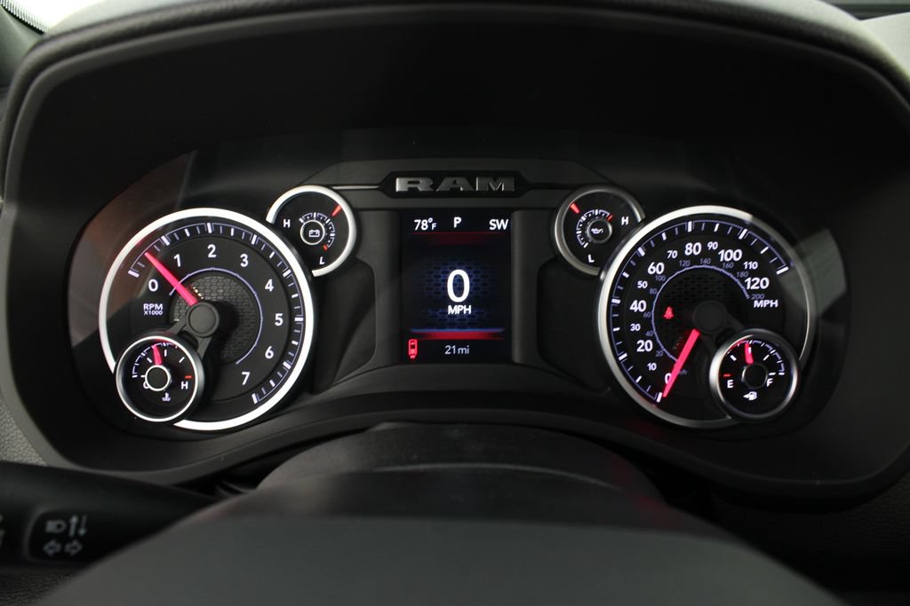 New 2026 RAM 1500 Express AWD/4WD image 11