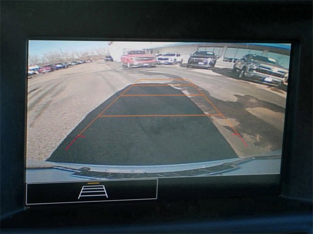 Used 2023 GMC Terrain SLE w/ Driver Convenience Package image 23