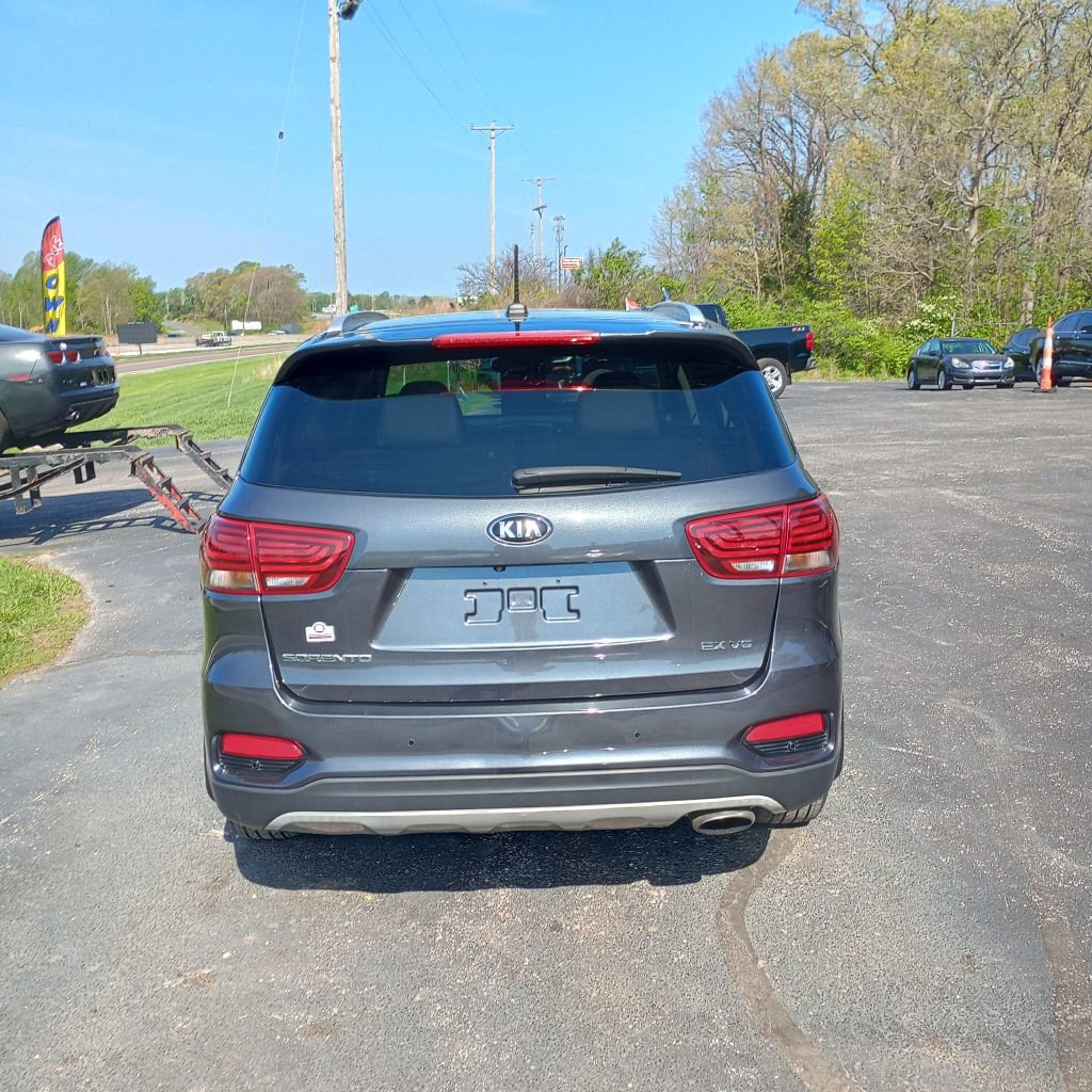 Used 2020 Kia Sorento EX image 4