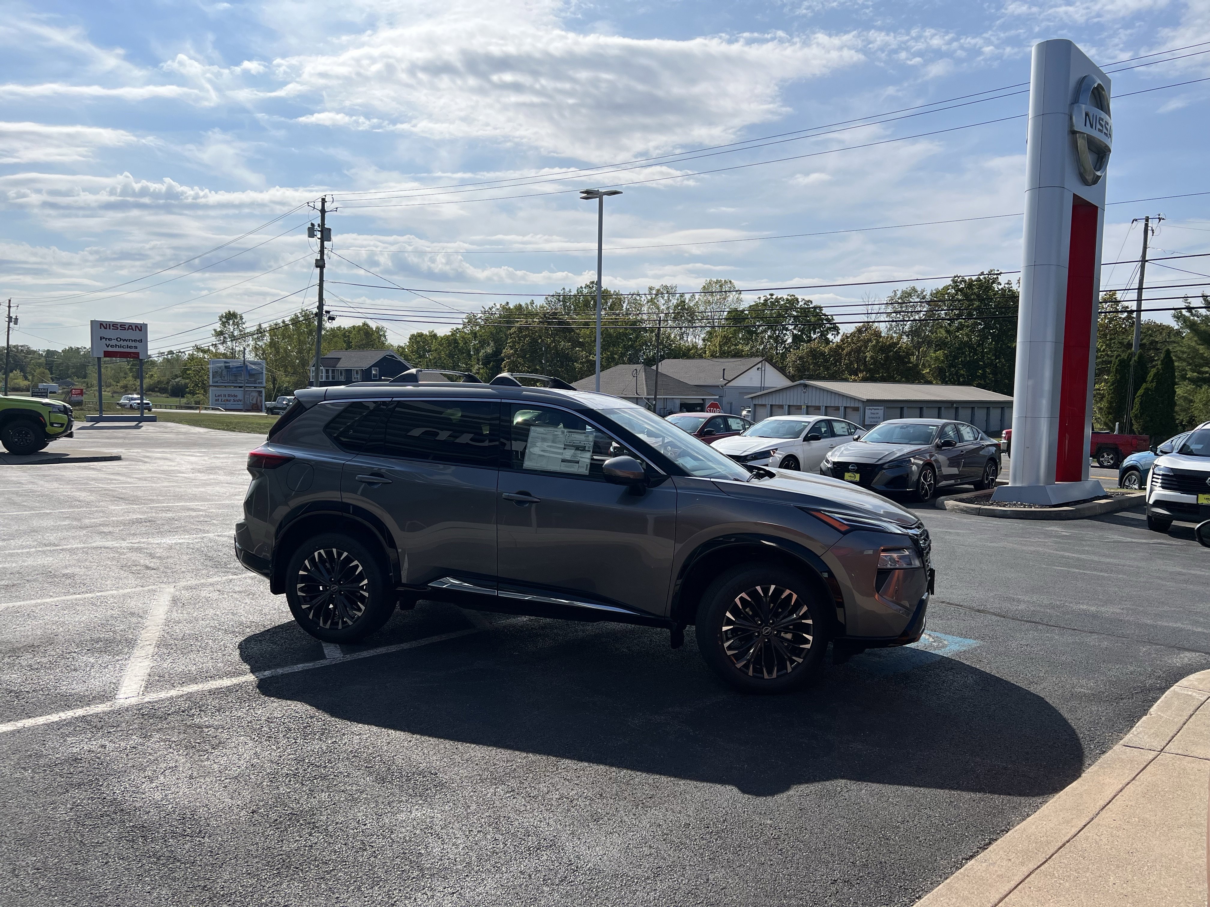 New 2026 Nissan Rogue Platinum w/ Platinum Premium Package image 4