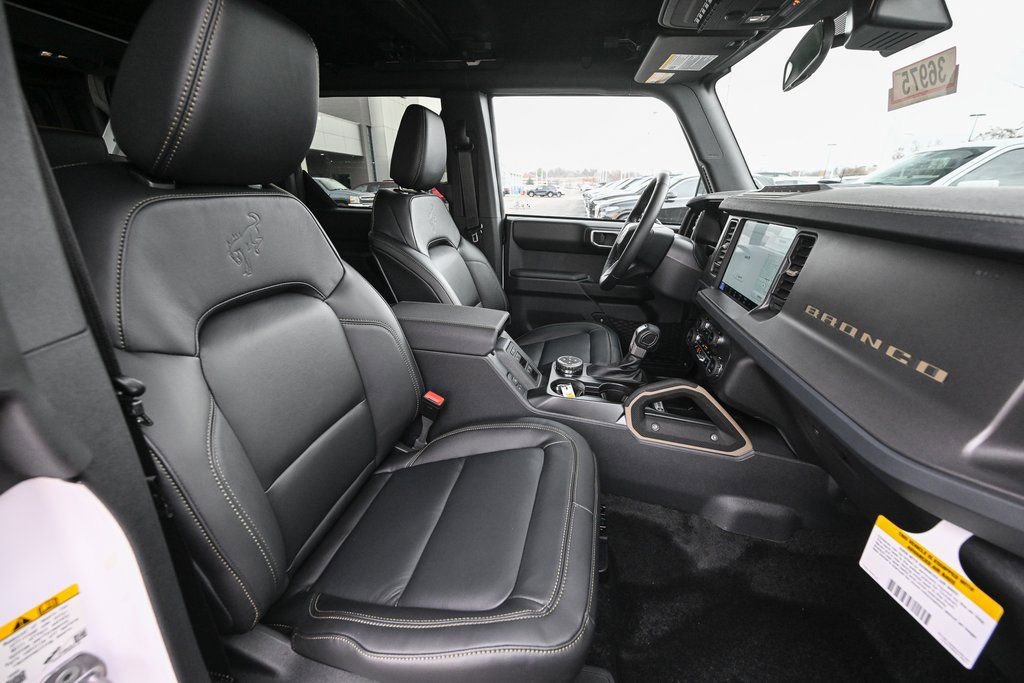 New 2025 Ford Bronco Badlands image 22