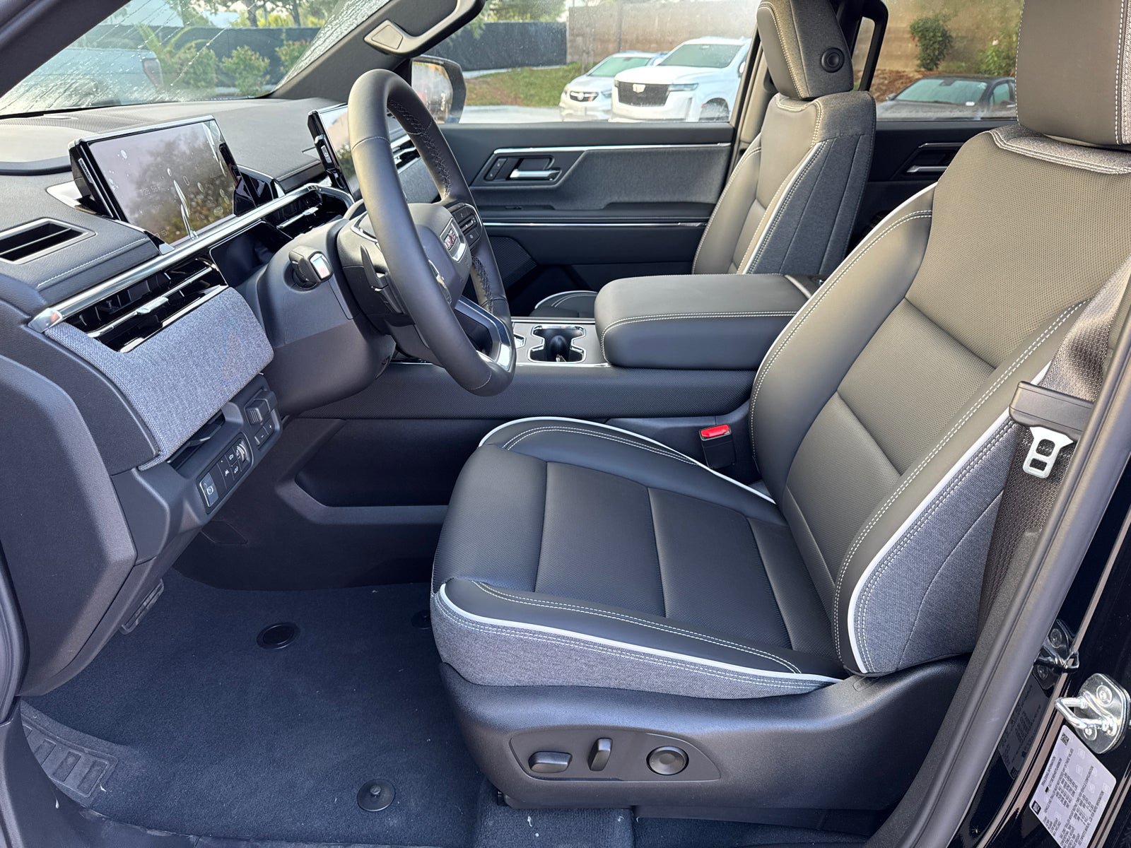 Used 2026 GMC Sierra EV Elevation AWD/4WD image 27